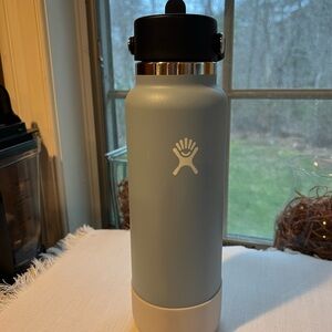Hydro Flask Blue Water Bottle